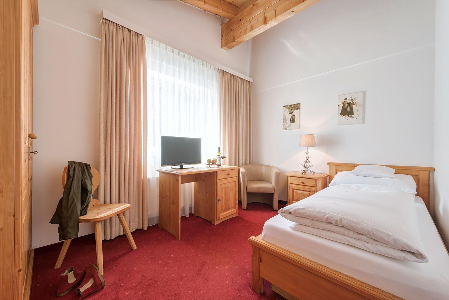 Hotel Pettneuerhof Pettneu am Arlberg Bagian luar foto