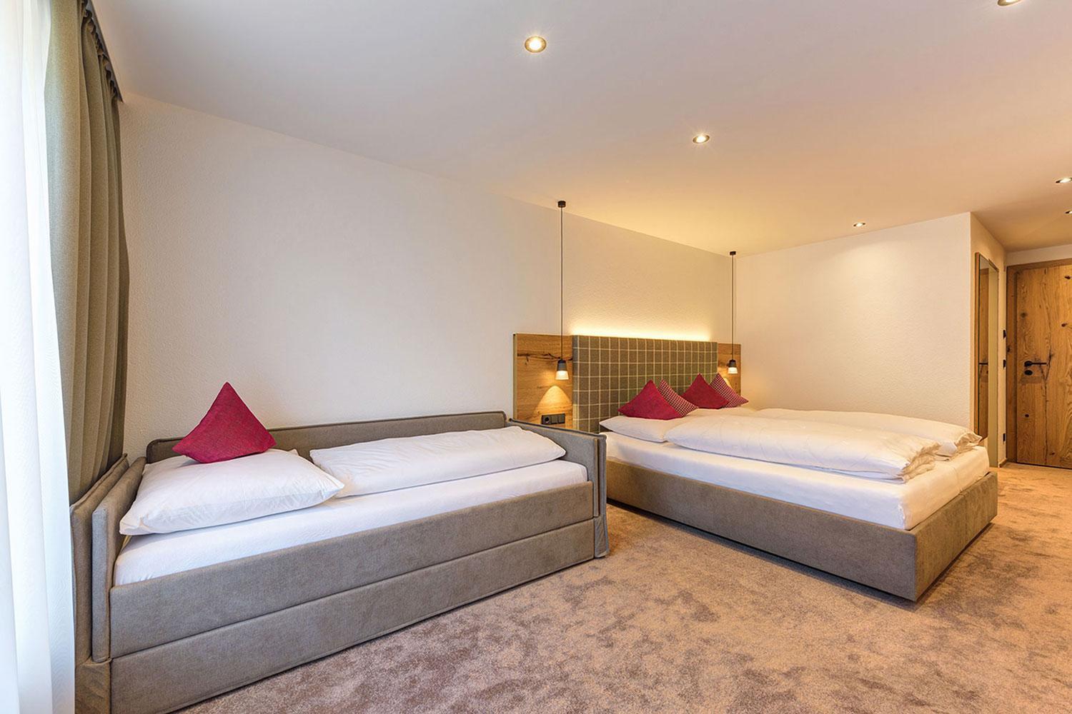 Hotel Pettneuerhof Pettneu am Arlberg Bagian luar foto